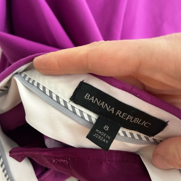 *Excellent Pre-Loved* Banana Republic Vibrant Pink Ankle Pants - Picture 3 of 4